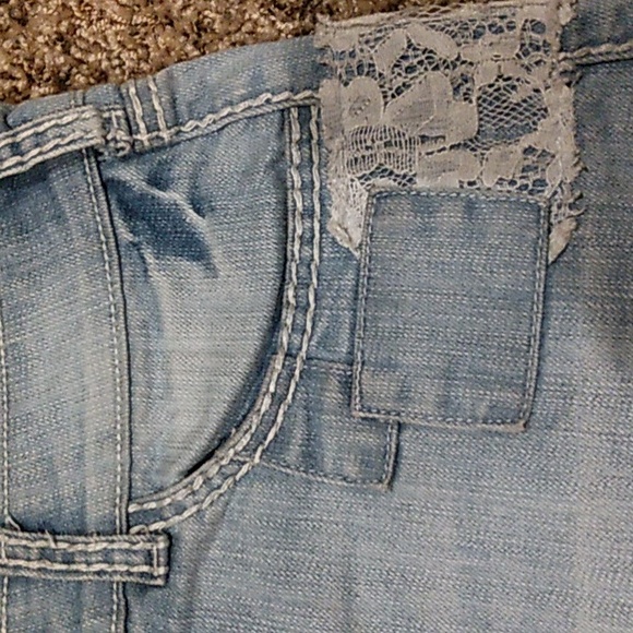 Cowgirl tuff - Picture 5 of 7